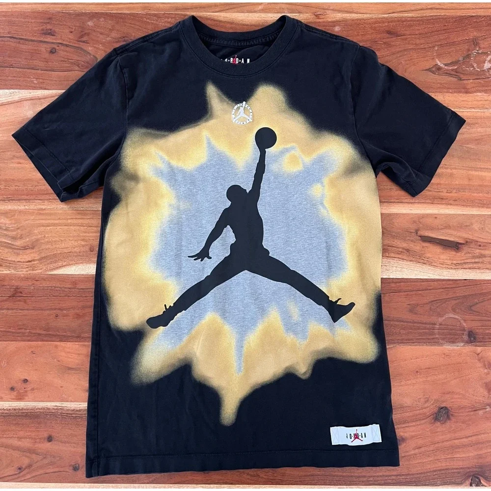 Jordan Jumpman Flight Club Graphic T-Shirt Black Gold Mens Small S Short Sleeve
